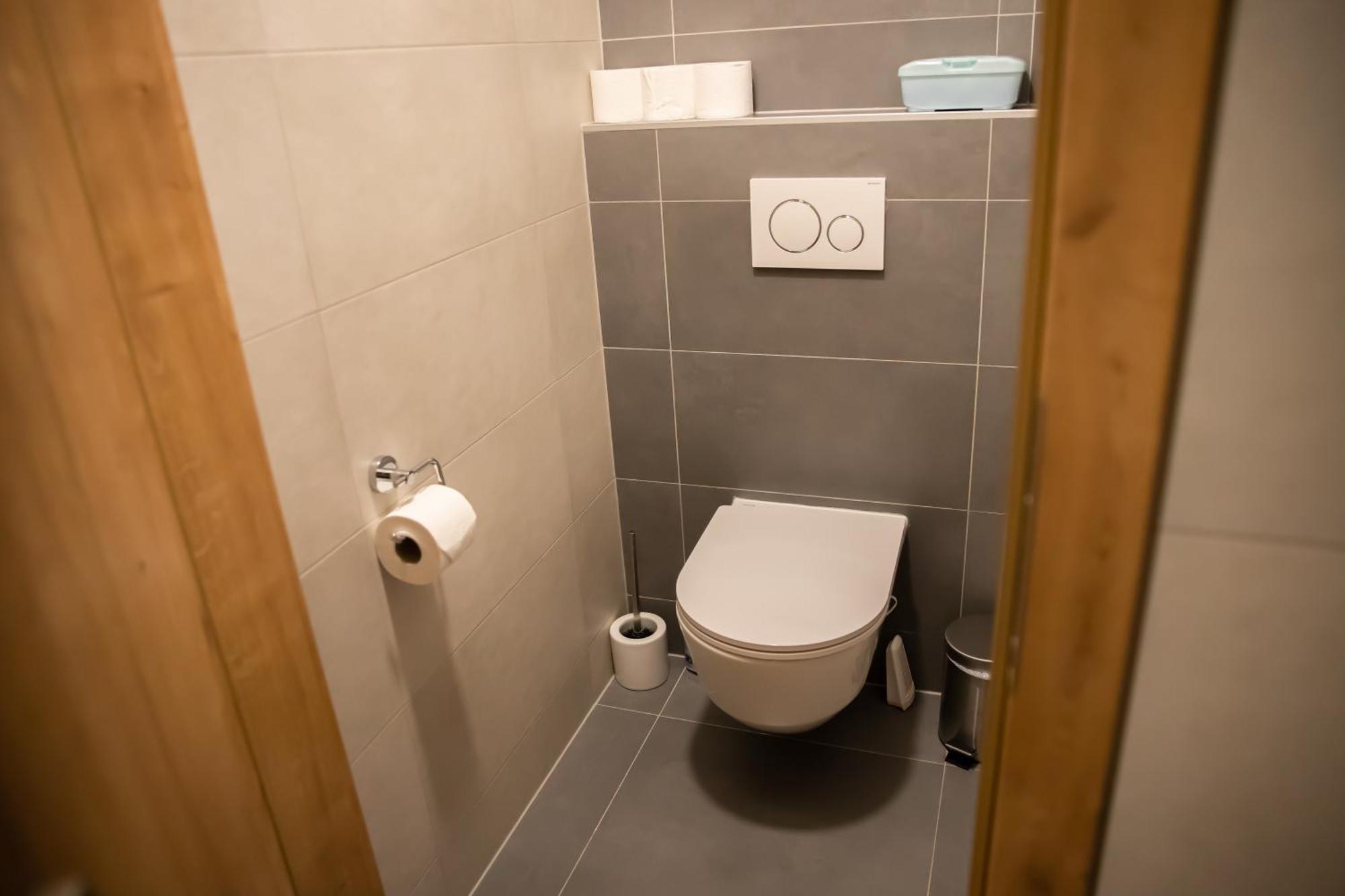 Velky Byt 3+Kk Klicperova, 2 Loznice Hradec Kralove Ngoại thất bức ảnh